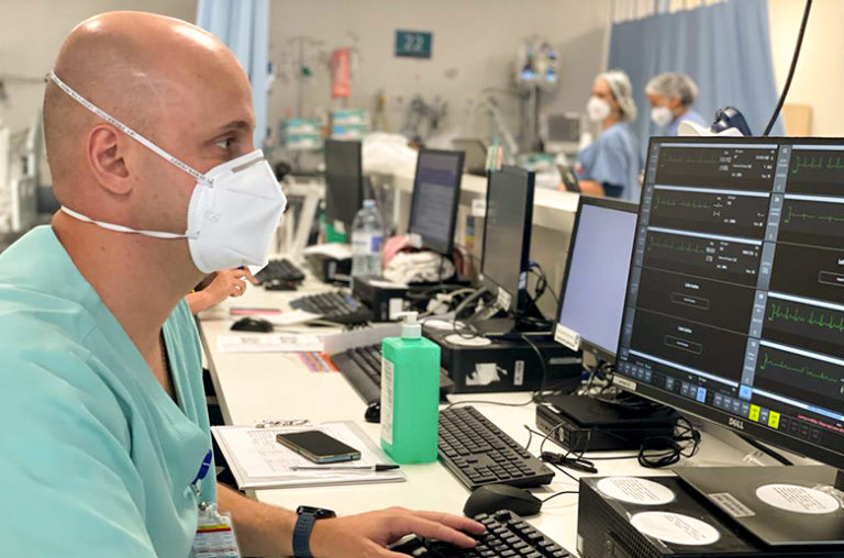 Médico Intensivista e Emergencista conta como foi a sua transição de carreira