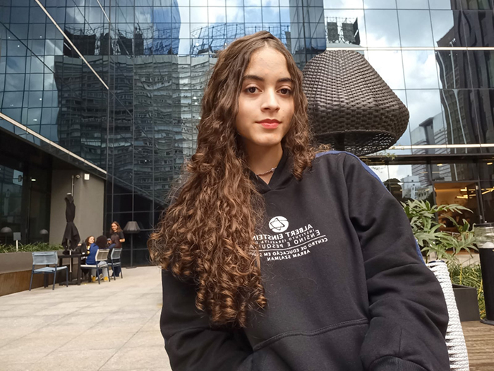 Programa Einstein na Comunidade Paraisópolis aproxima jovens do Ensino Einstein