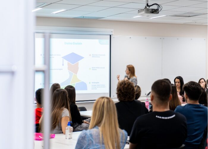 Neste Dia Da Educao Entenda O Papel Do Professor Na Transformao Do Ensino Corrigido