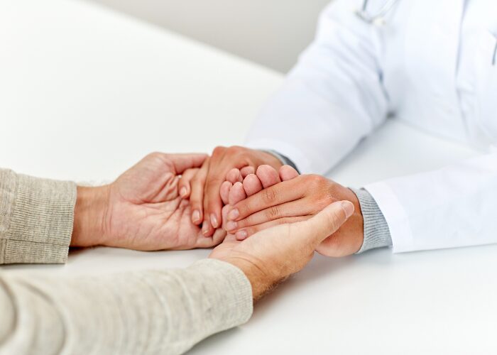 Avanco dos casos de cancer no Brasil intensifica a necessidade de profissionais especializados