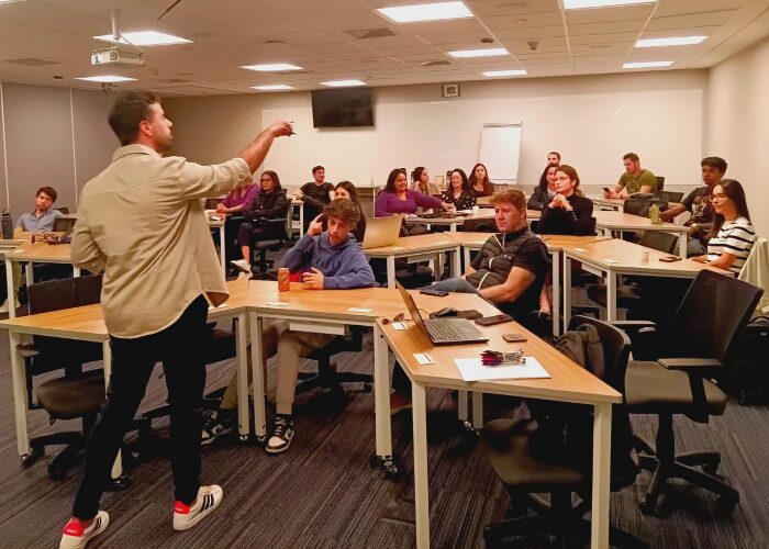 Ensino Einstein oferece Cursos de Ferias para atualizacao rapida