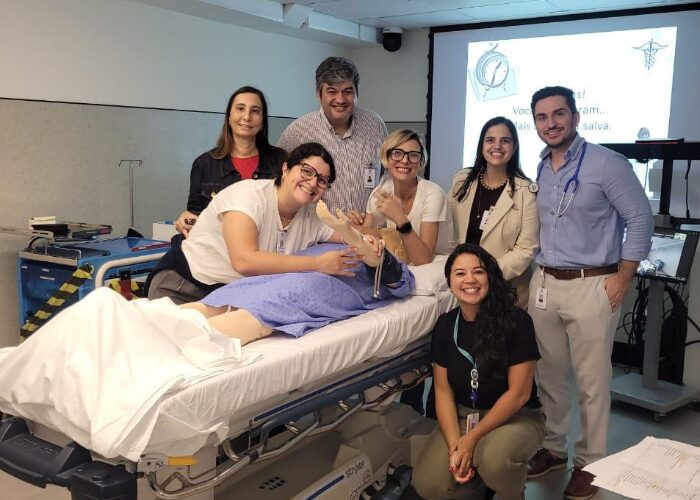 Saiba como o Ensino Baseado em Simulacao impulsionou a carreira da Dra. Mariana Pontes